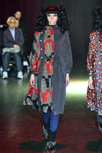 Look 1